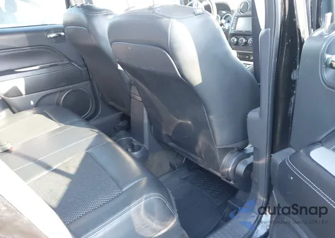 2016 Jeep Compass Latitude из США, поврежденный, VIN 1C4NJDEB0GD733270